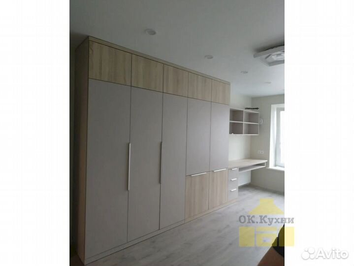 Угловой шкаф