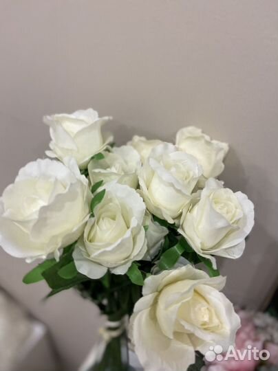 Белые розы букет
