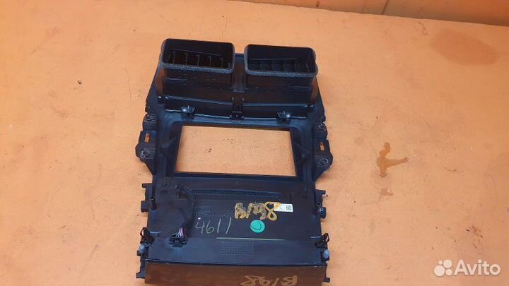 Панель управления магнитолой Ford Explorer U502