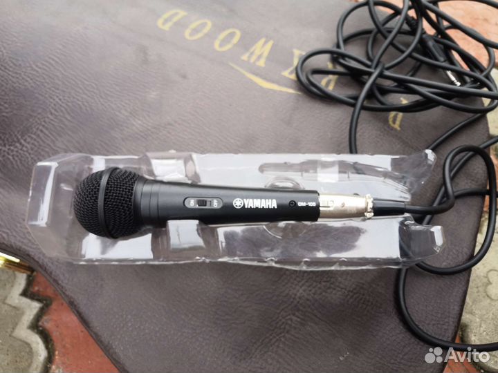 Акустические колонки yamaha