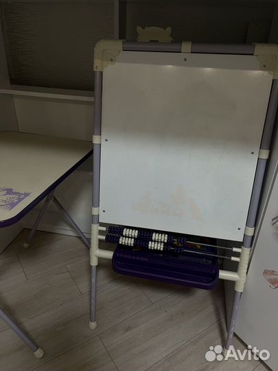 Детский столик и доска для рисования Ника