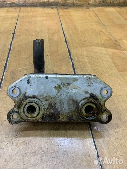 Радиатор масляный Volvo V70 B5204T5 2004