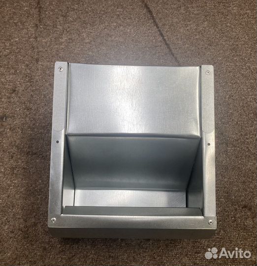 Бункерные кормушки для кроликов