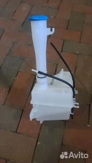 Бачек омывателя на geely Coolray (SX11)