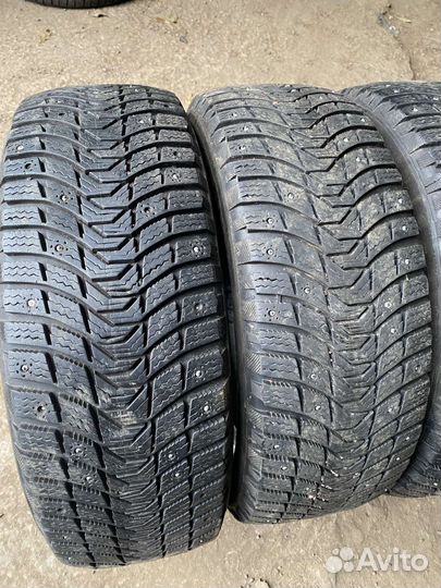 Michelin X-Ice North 3 205/55 R16