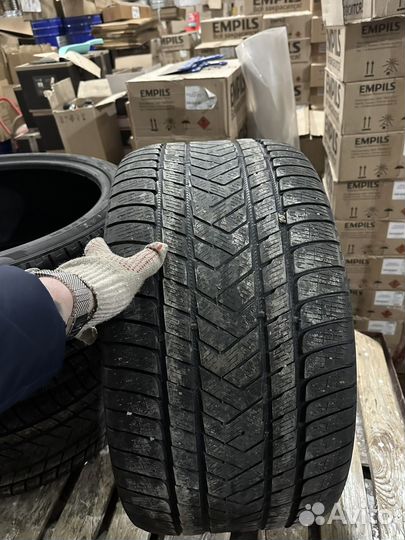 Pirelli Scorpion 275/35 R22 и 315/30 R22