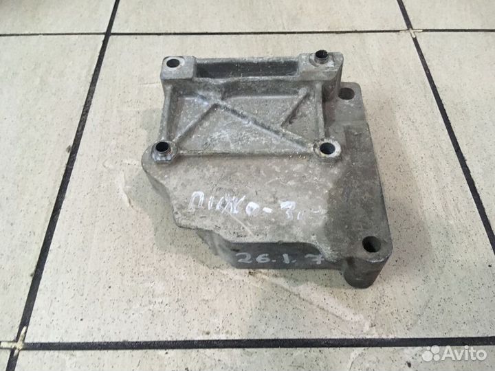 Пежо 307 кронштейн двигателя