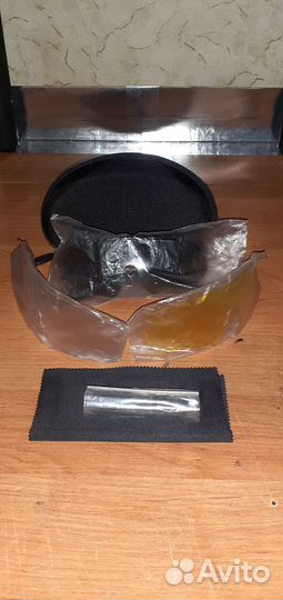 Солнцезащитные очки спортивные со сменными линзами