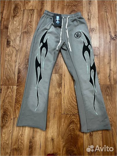 Штаны клеш flared hellstar хеллстар