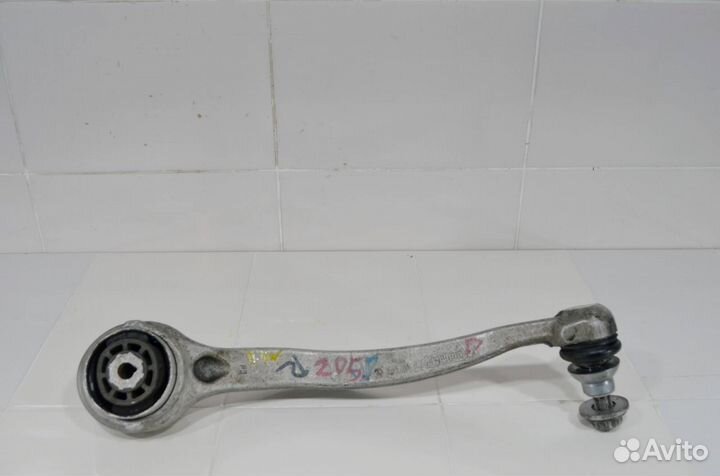 Рычаг нижний передний правый Mercedes-Benz