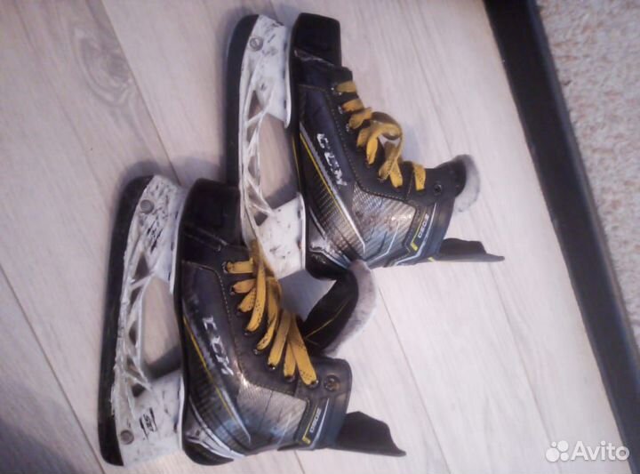 Коньки хоккейные CCM