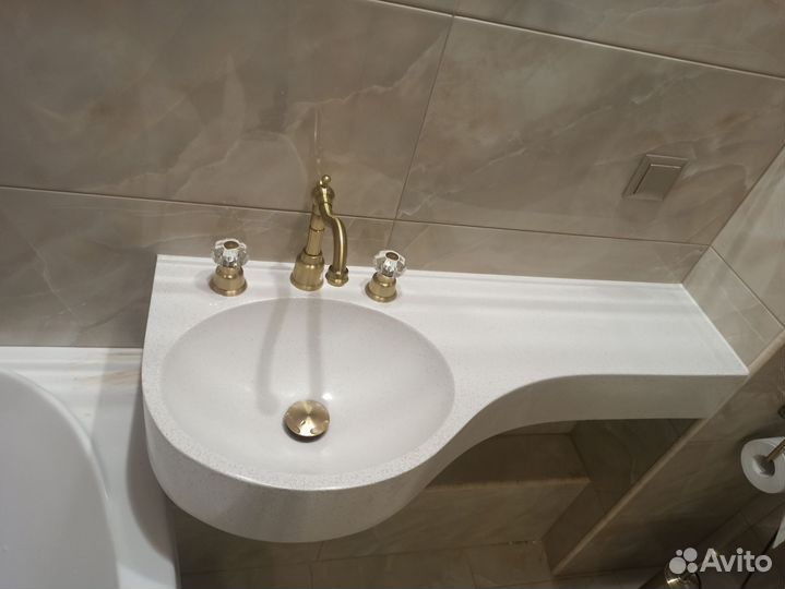 Раковина с столешницей в ванную