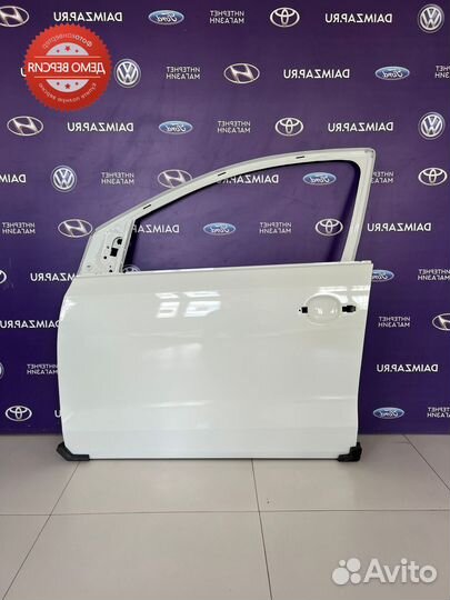 Дверь передняя Volkswagen Polo левая / белый