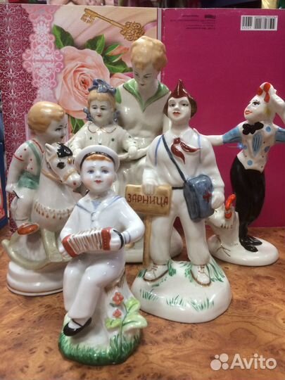 Статуэтки фарфоровые советские и немецкие