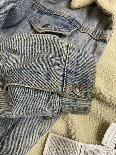 Джинсовка с мехом levis