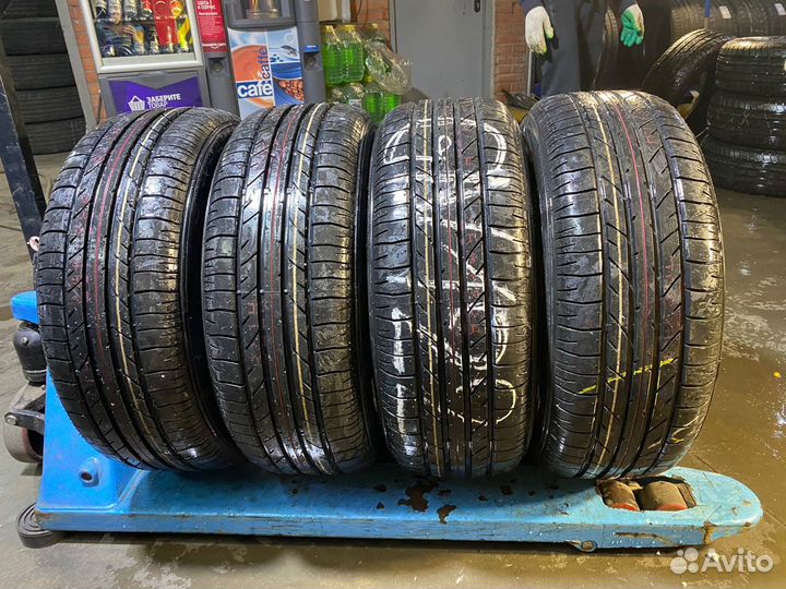 Bridgestone Potenza RE040 235/55 R17 99Y