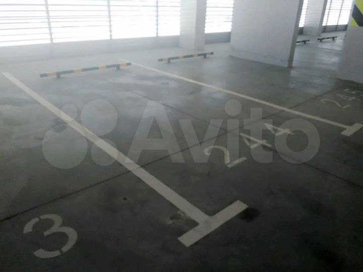 Машиноместо, 13 м²