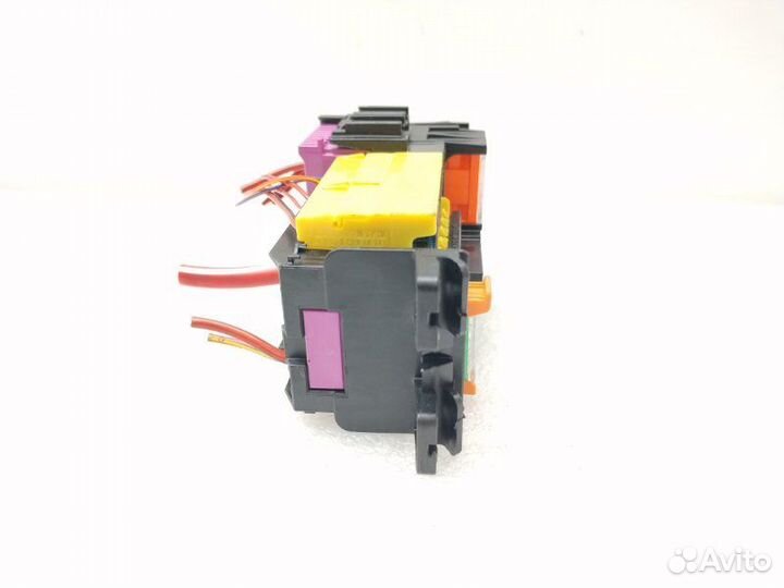 Блок предохранителей салонный Mercedes-Benz