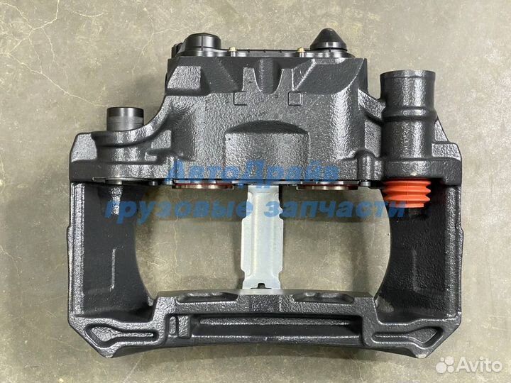 Суппорт Ивеко Стралис задний правый в сборе 22,5