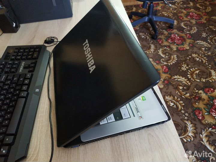 Ноутбук Toshiba