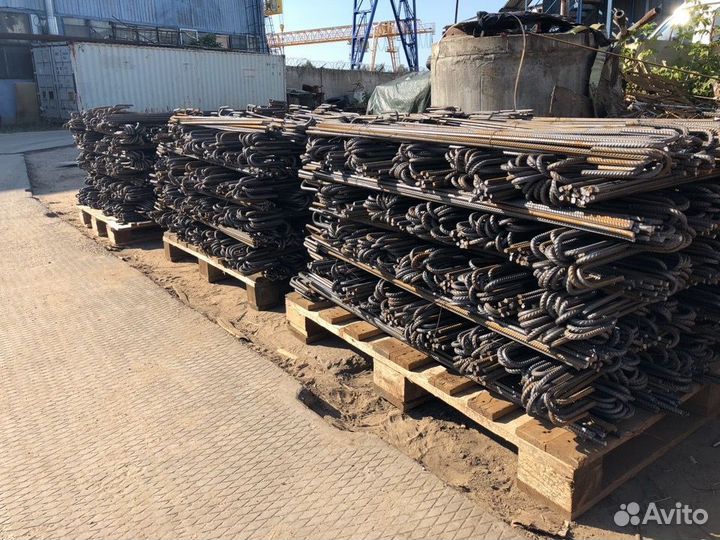 Анкер для георешетки (металл Ф12) L-1м