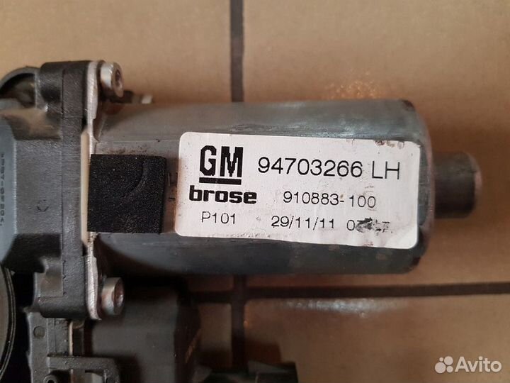 Opel Astra H Моторчик стеклоподъемника