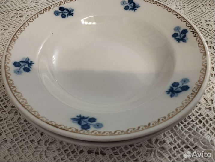 Тарелки суповые СССР. Песочное. За две