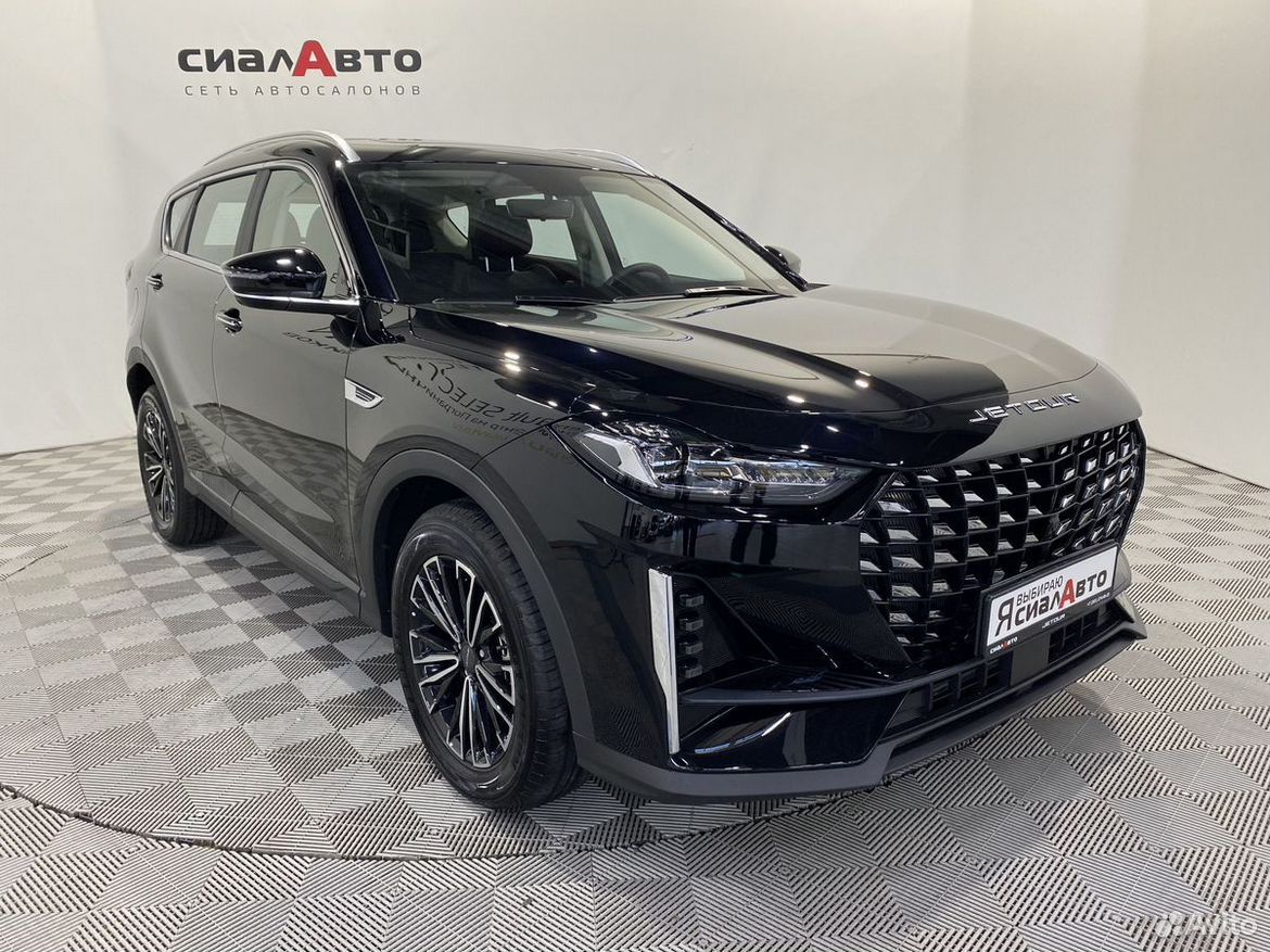 Jetour X70 Plus 1.6 AMT, 2026