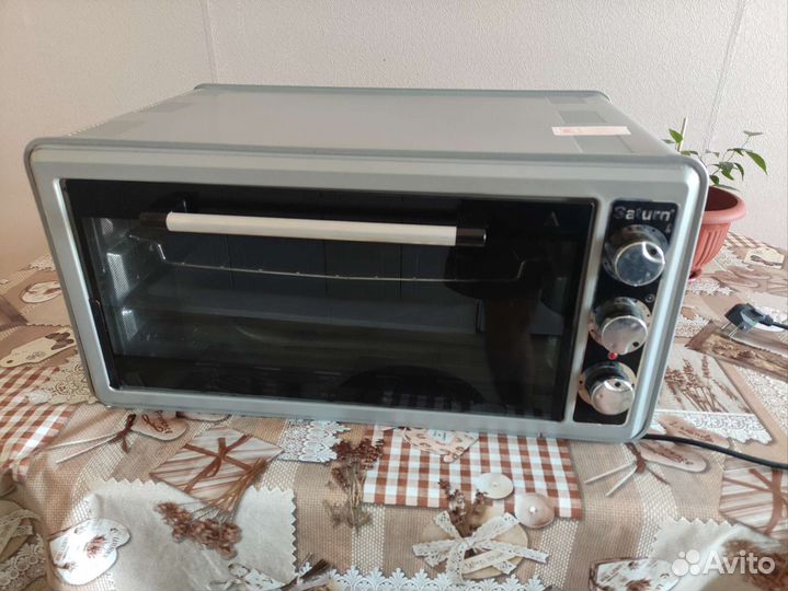 Духовая печь Saturn 45л