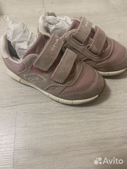 Кроссовки geox 24