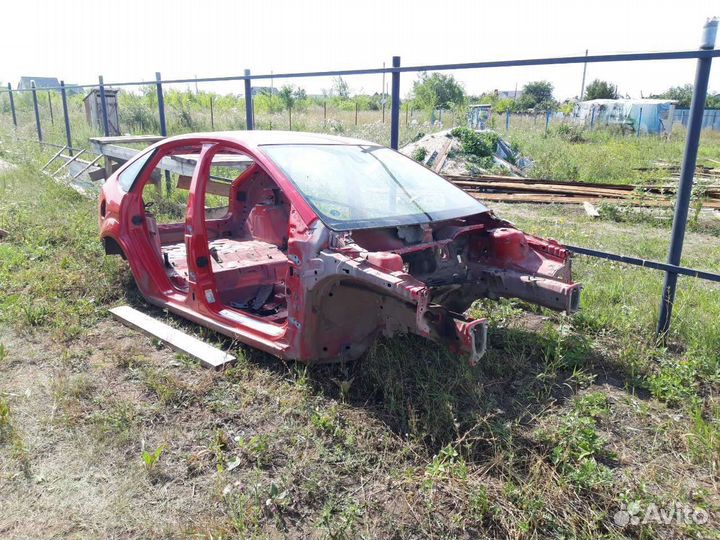 Бензобак целый Форд Фокус 2