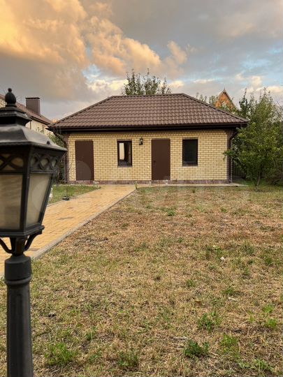 Коттедж 391 м² на участке 12 сот.