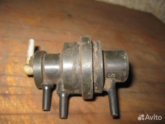 Клапан вакуумный Toyota Corolla (87-92 года) AE91