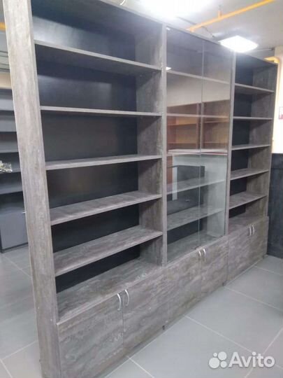 Новые Витрины для Табачного магазина Наличие