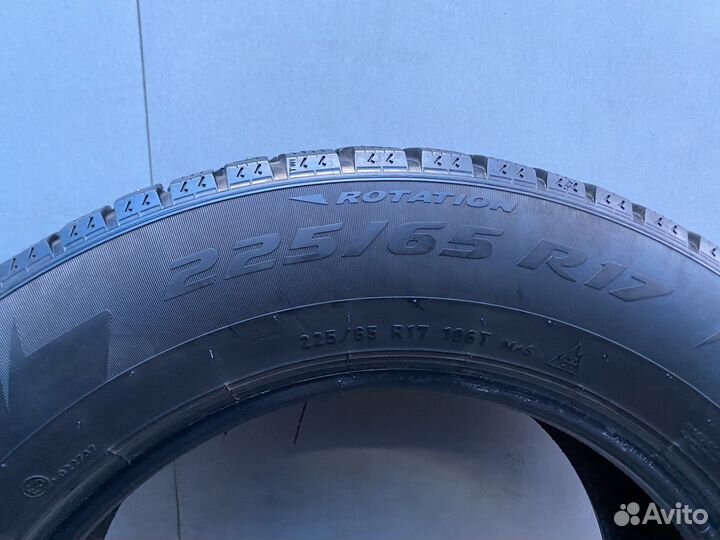 Pirelli Ice Zero 225/65 R17