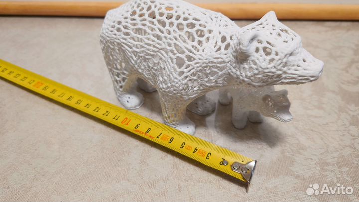 Фигурка белого медведя