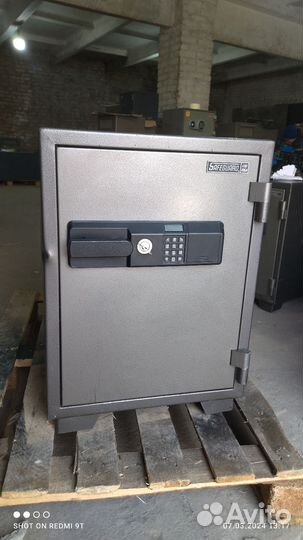 Сейф огнестойкий - Бесплатная Доставка