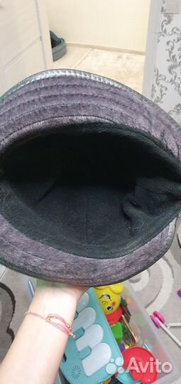 Вязаная шапка женская