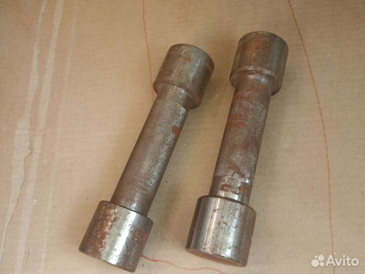 Для двери замок-Avers личинка новая