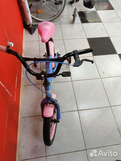 Детский трехколесный велосипед