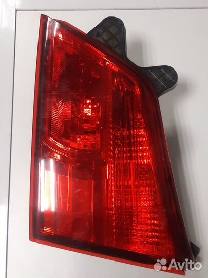 Задний фонарь крышки багажника Subaru Outback