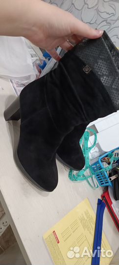 Полусапожки зимние 37 размер новые