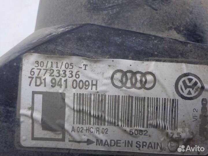 Фара передняя левая Volkswagen Transporter T4 Фара