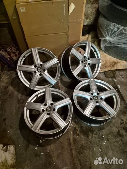 Литые диски R18 5x114 3 на киа Соренто MQ4