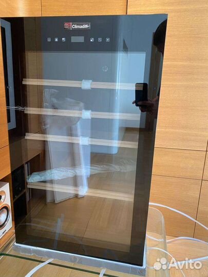 Climadiff CD56B1 винный шкаф 63 тыс