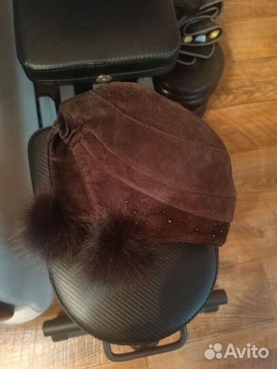 Шапка женская замшевая