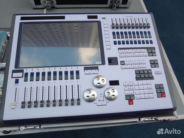 Avolites tiger touch консоль световая