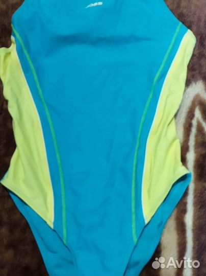 Купальник для девочки слитный