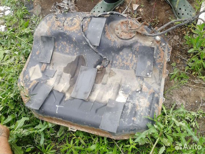 Топливный бак тойота королла