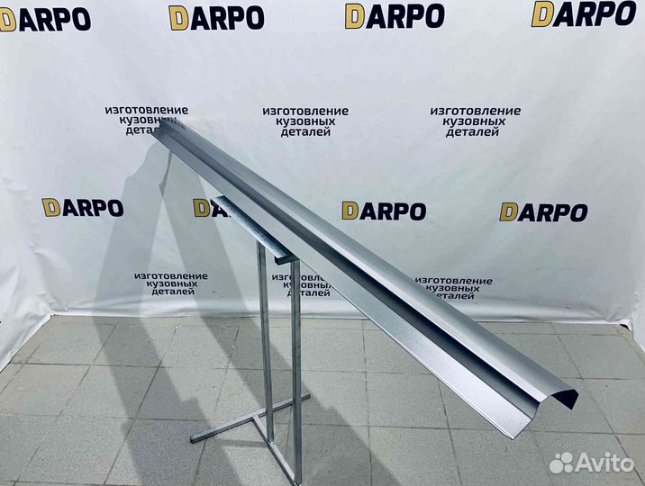 Пороги для Toyota Auris 2006-2012 (E150)